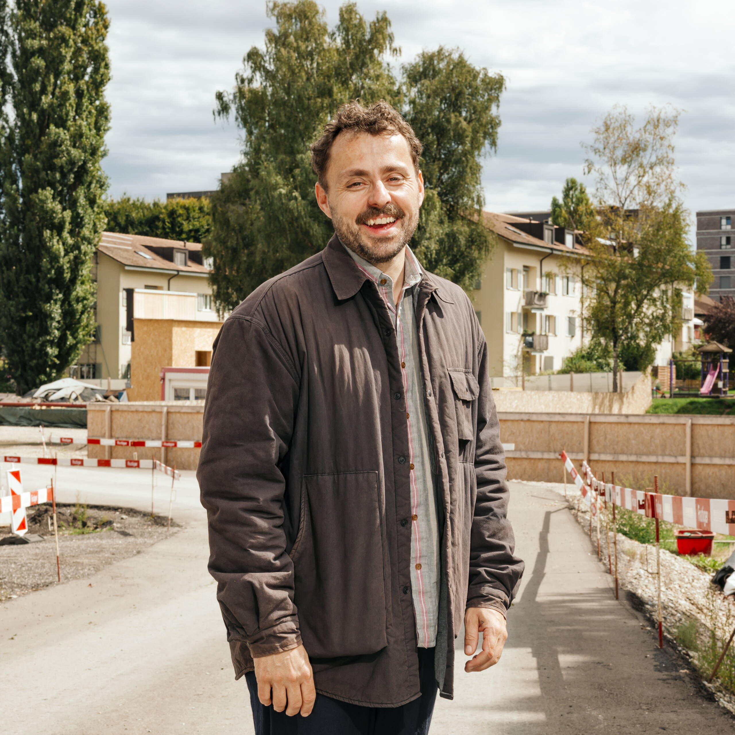 Portrait Quartierarbeiter Daniel Vera